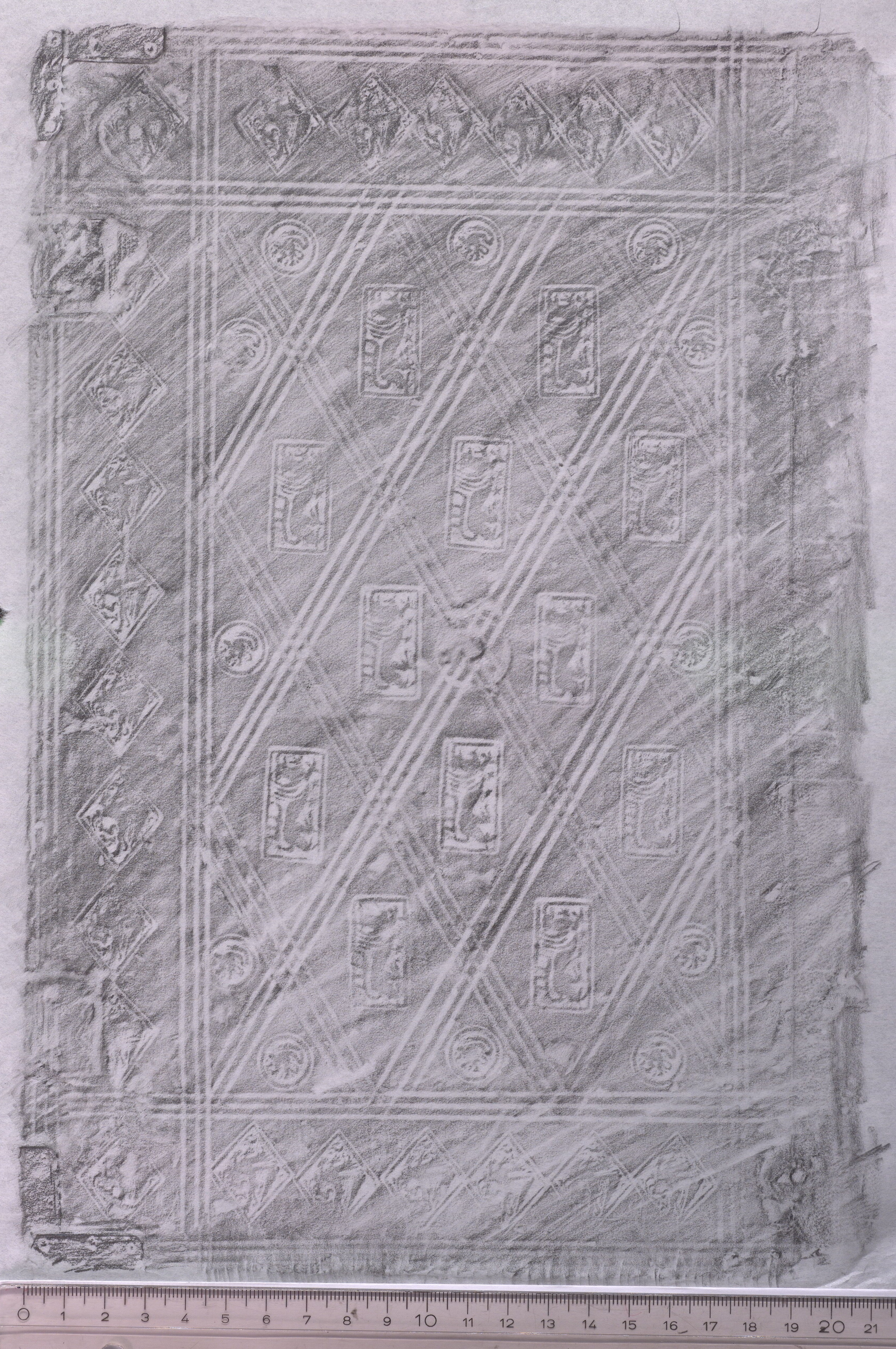 Image Description for https://www.hist-einband.de/Bilder/HAB/Ms. philol. 2 HD.jpg