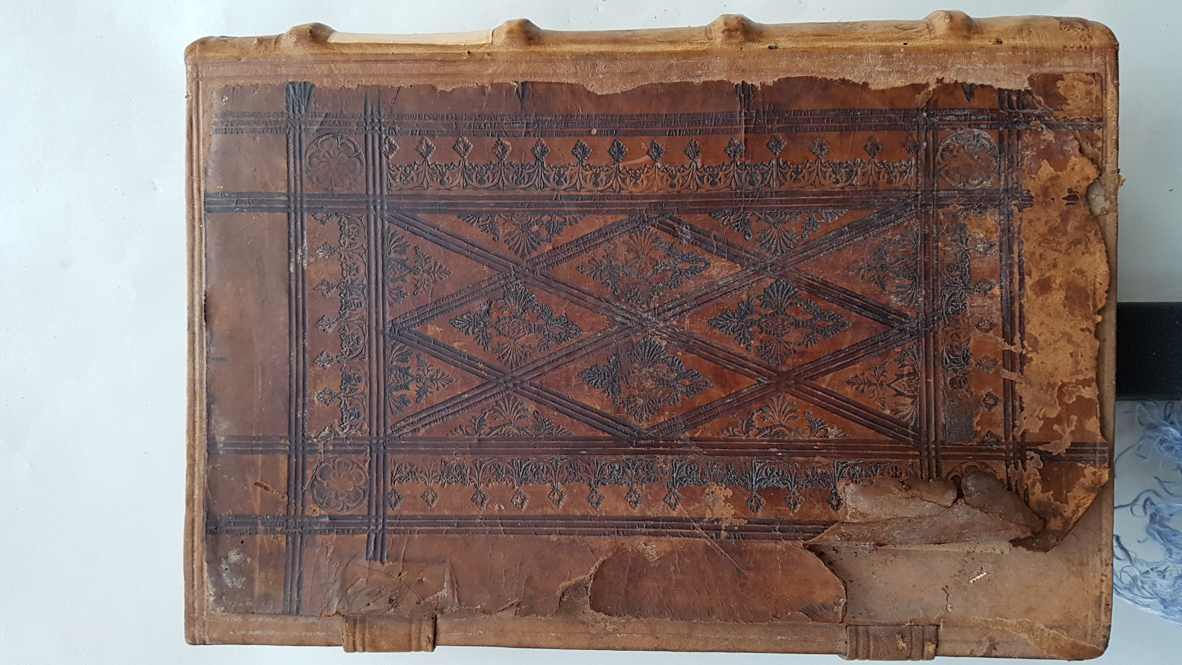 Image Description for https://www.hist-einband.de/Bilder/SBB/barth_k_2d24_rd.jpg