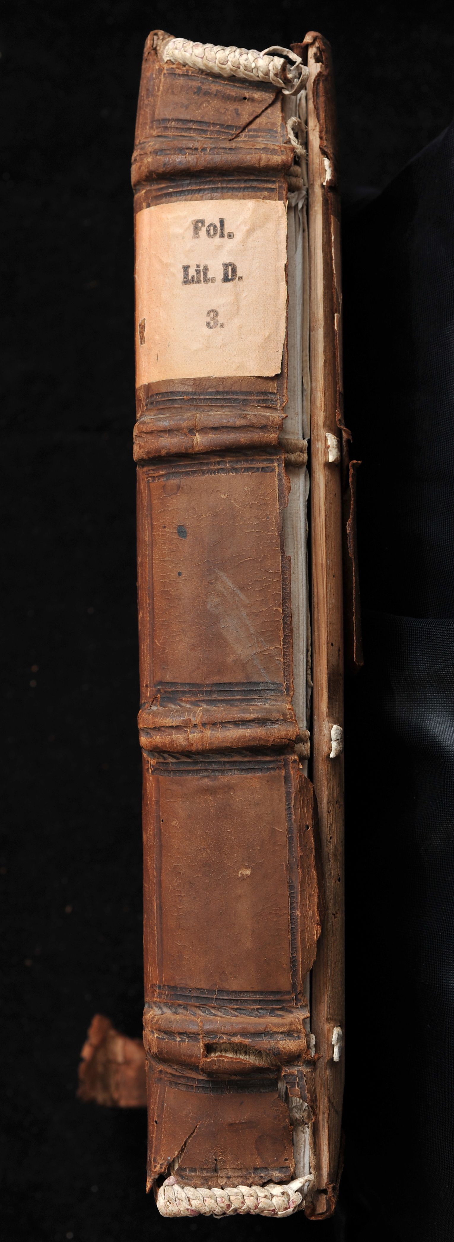 Image Description for https://www.hist-einband.de/Bilder/SBB/barth_k_2d3_br.jpg