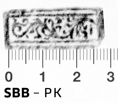 Image Description for https://www.hist-einband.de/Bilder/SBB/bg_pb_abd_intermittWellenranke_laub_rechteck_11x22.jpg